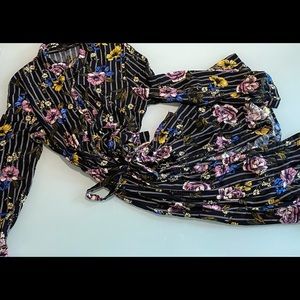 Floral button dress with tie